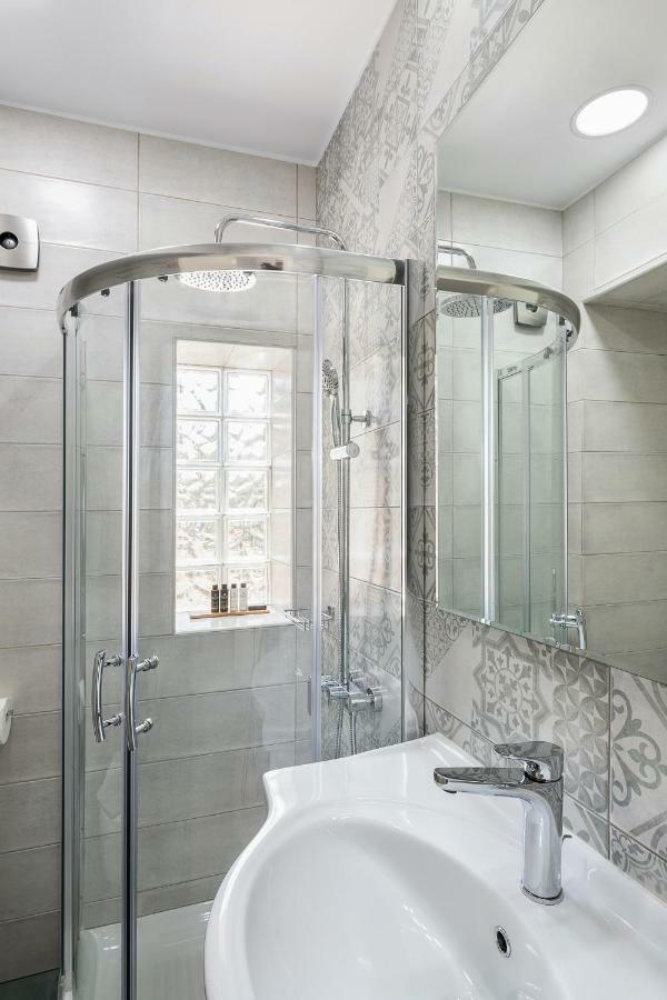Magnolia Luxury Apartments ฟาลาซาร์นา ภายนอก รูปภาพ