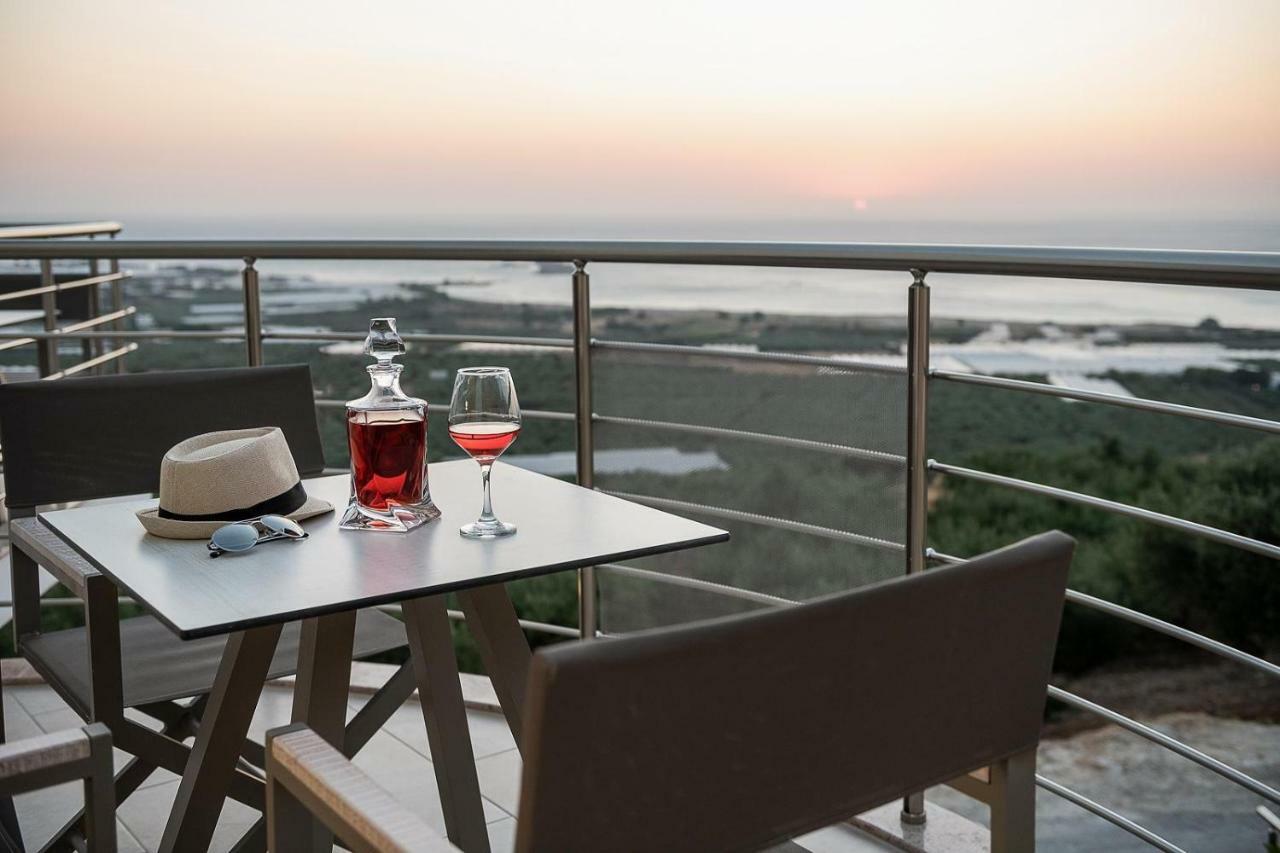 Magnolia Luxury Apartments ฟาลาซาร์นา ภายนอก รูปภาพ